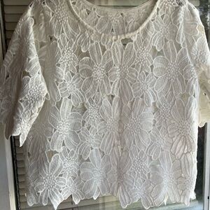 Elegant White Floral Lace Top
